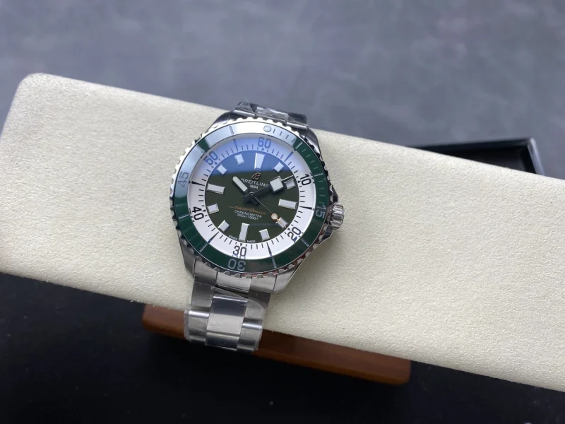 【究極美しさ】2025激安ブライトリング スーパーオーシャン44mm 11729B02