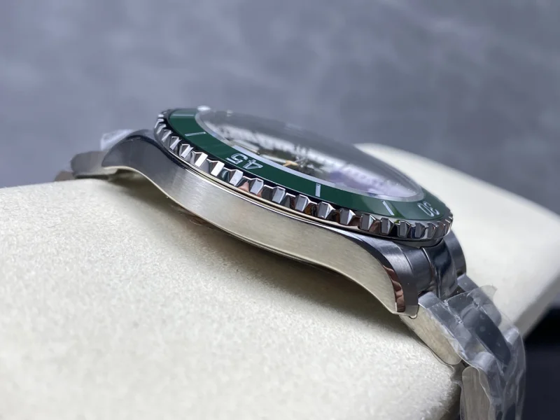 【究極美しさ】2025激安ブライトリング スーパーオーシャン44mm 11729B02