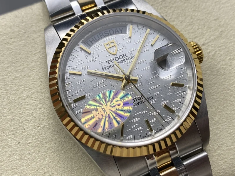 チュードル人気ブランド36mm高級腕時計サファイアクリスタル 76213