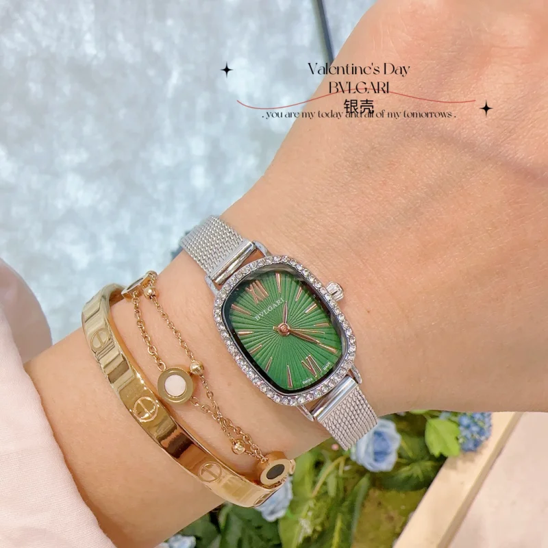 25新品ブルガリ激安 クラシック女性用腕時計BV681902【贈り物に】