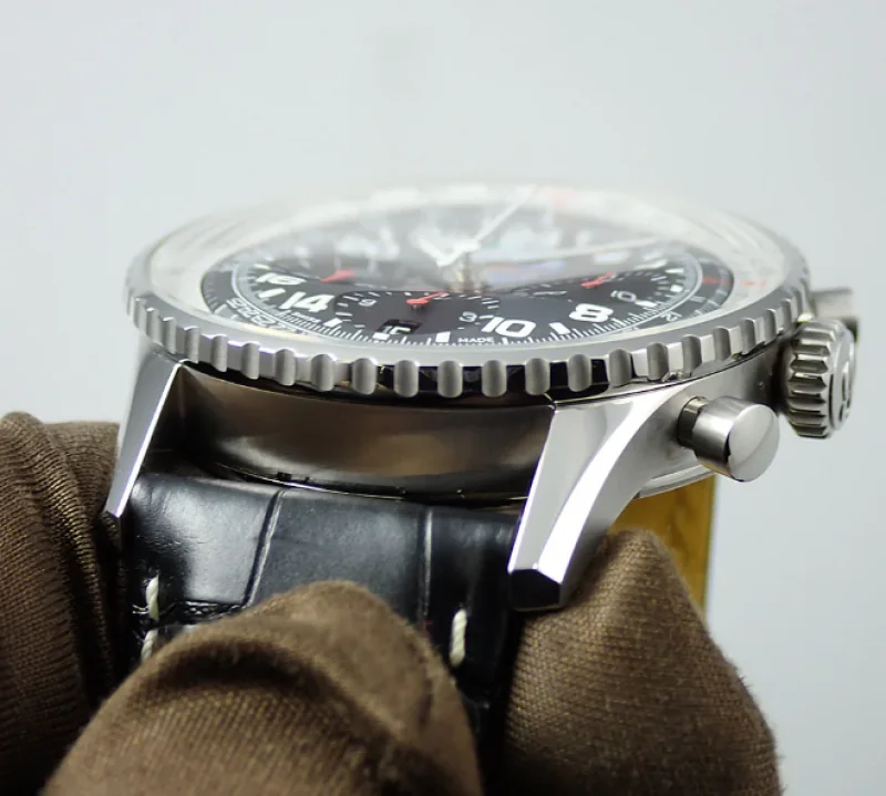 好評商品ブライトリングAB02302A1B1P1 ナビタイマー B02 メンズクロノグラフ 41mm