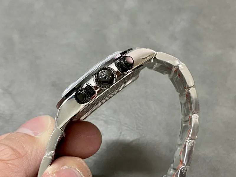 ロレックス デイトナ N級品 ブランド複雑な形状 18299LN スーパーコピー時計