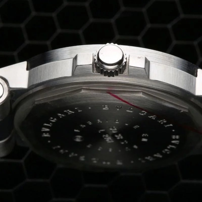 レディース ブルガリ コピー時計 ディアゴノ アルミニウム 自動巻き 39mm 美品 Buu45096