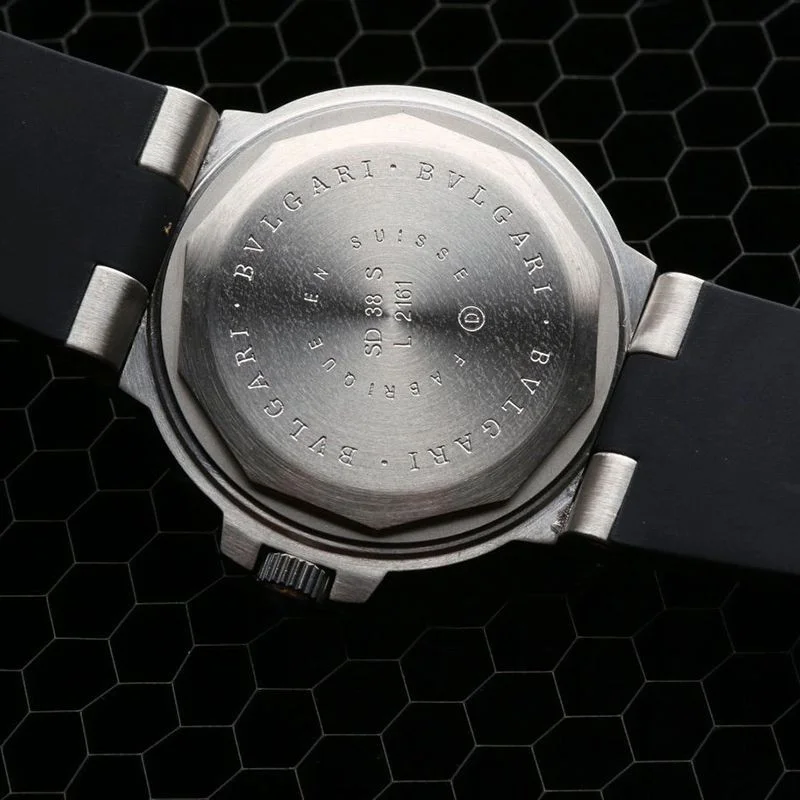 レディース ブルガリ コピー時計 ディアゴノ アルミニウム 自動巻き 39mm 美品 Buu45096