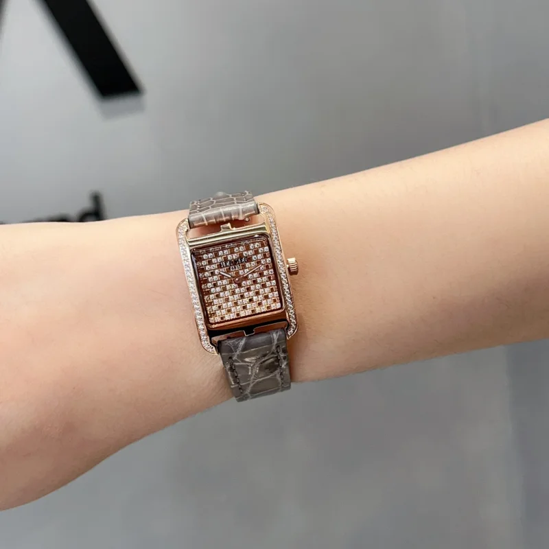 レディース エルメス時計コピー「HEURE H」23MM 新作掲載H7792-3