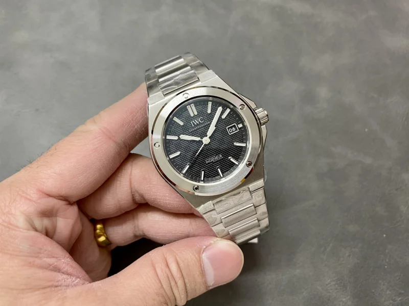 最大級の品揃え IWC インヂュニア メンズ40mm ブラック Ref. 1832