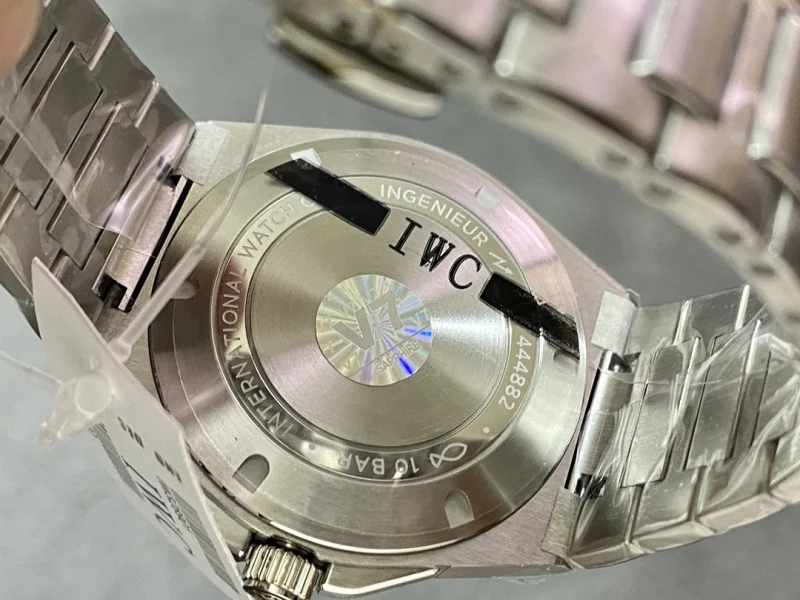 最大級の品揃え IWC インヂュニア メンズ40mm ブラック Ref. 1832