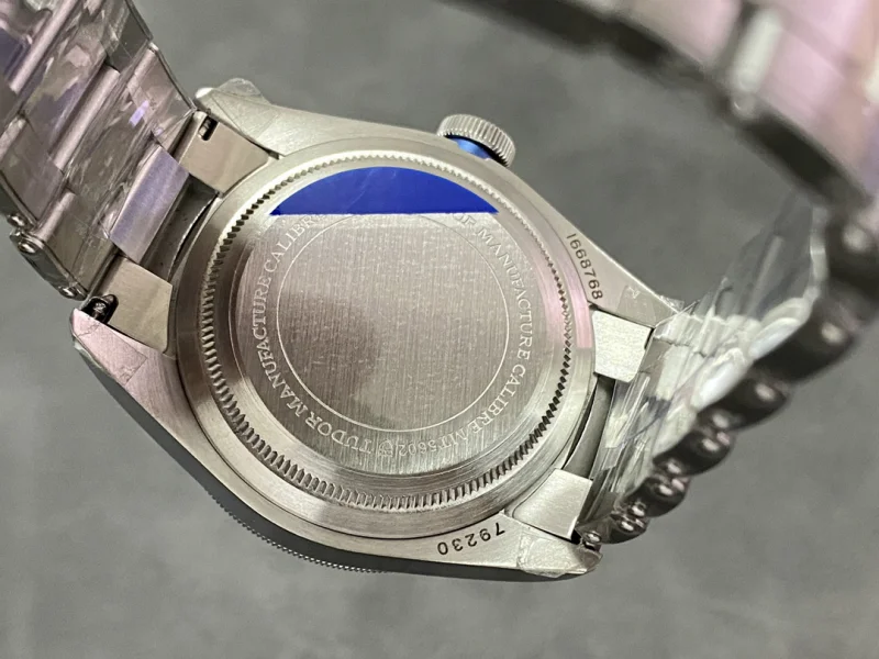 チューダーコピー時計ブランド ヘリテージ ブラックベイ M79230B