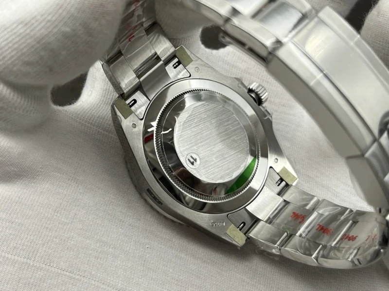 佐川急便！ロレックス GMTマスターII「最新スプライトベゼル」40mm 198200LN