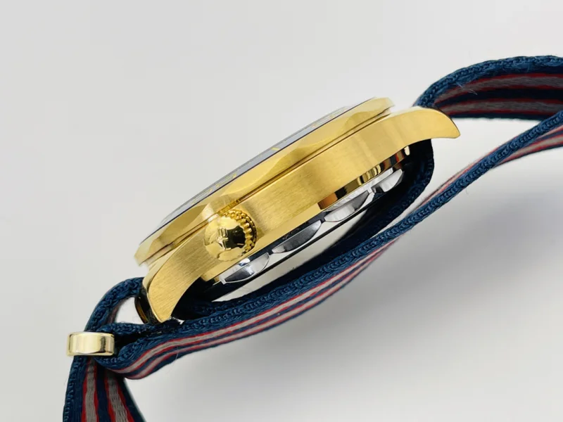 オメガスーパーコピー時計 スピードマスター「司令官」限定版42mm 381.279.0012