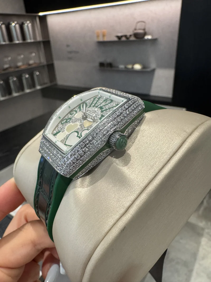 大人気 Franker Muller フランク・ミュラー V32 トノー満天の星 166923