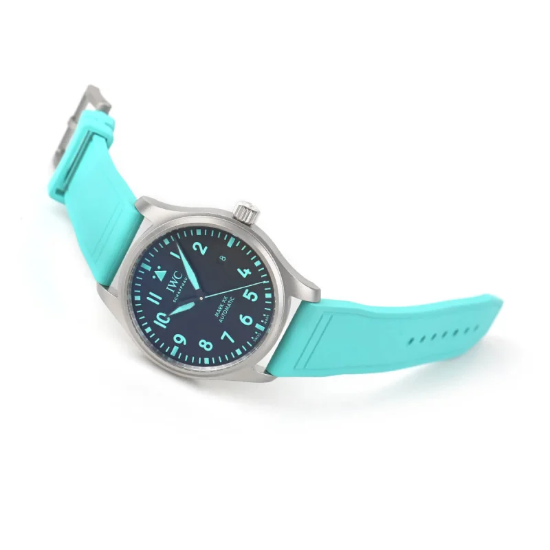 ブルー IWC パイロット・ウォッチ マークXX Mercedes-AMG IW328210