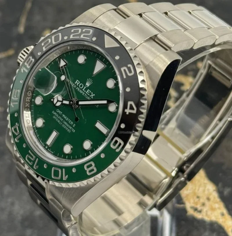 新作ROLEXコピー 126729VTNR GMTマスター Ⅱ オイスター グリーンセラミック