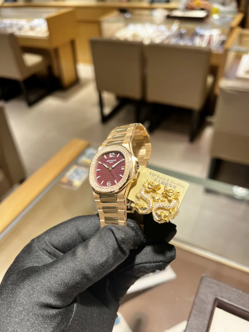 PATEK PHILIPPE レプリカ レディースノーチラス ローズゴールド 7010/1R-013