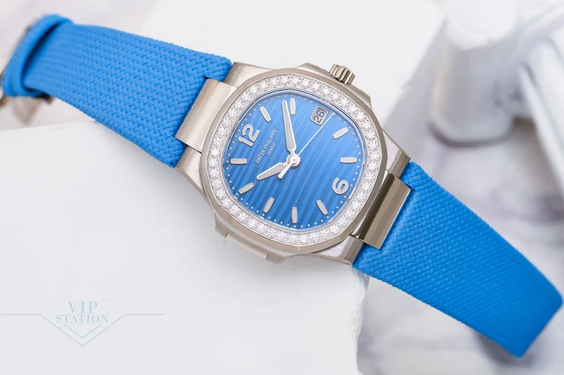 パテック フィリップ PATEK PHILIPPE時計スーパーコピー ブルー 婦人用ノーチラス32 mm 7010G-013