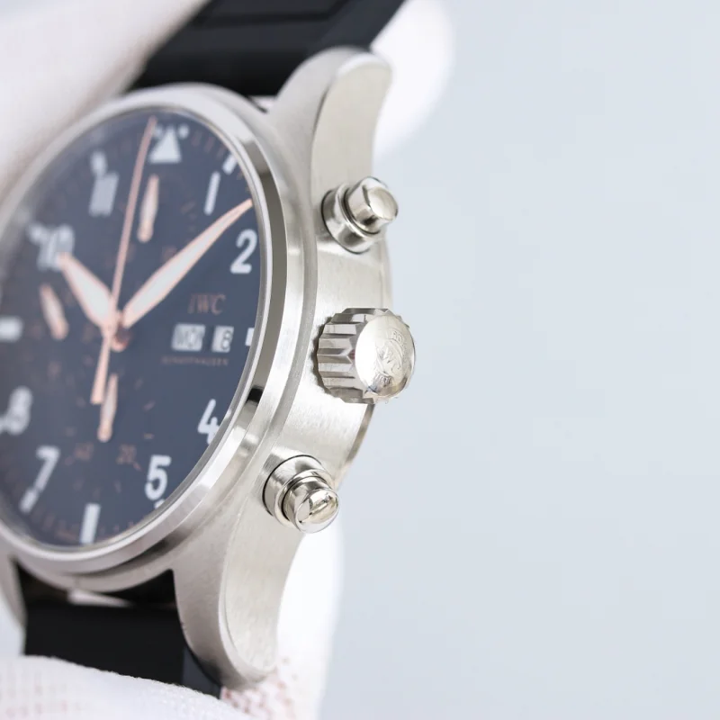 IWC パイロットウォッチ日本一流新モデル IW388116