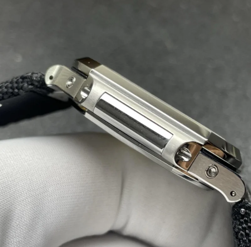 P1工場 パテックフィリップレプリカ キュビタス 5822/1210 グリーン ムーンフェイズ