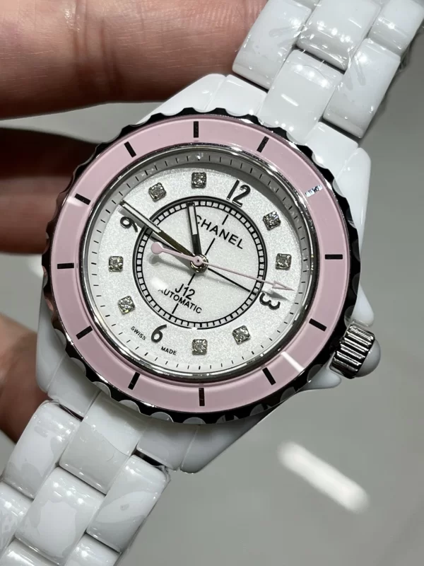 シャネルレプリカ J12 H5199 38mm 桜ピンクセラミック ラメ文字盤レディース