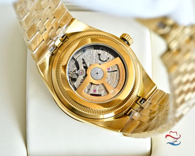 ロレックス ランドドゥエラー 40mm ウォッチ ブルーM127238-0007