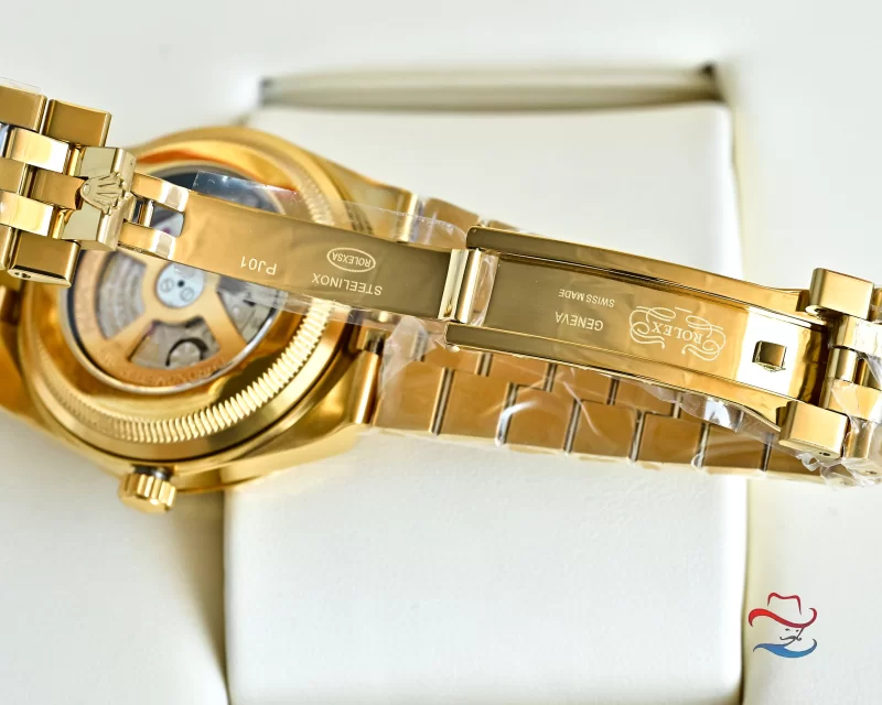 ロレックス ランドドゥエラー 40mm ウォッチ ブルーM127238-0007