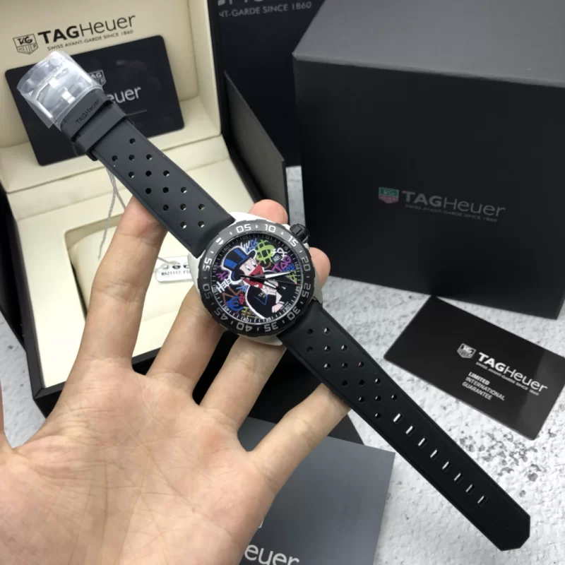 タグ・ホイヤー F1 コラボモデル WAZ1117.FT8023 41mm グラフィティ文字盤クォーツ時計