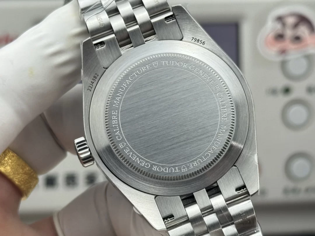 チュードル 新作ブラックベイ 1958 GMT コークベゼルモデル39mm M79830RB-0001