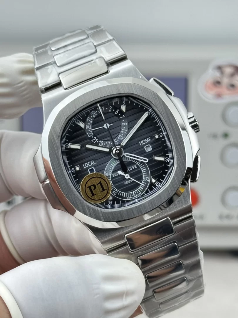 パテック・フィリップ ノーチラス デュアルタイム & フライバッククロノグラフ 5990/1A-011