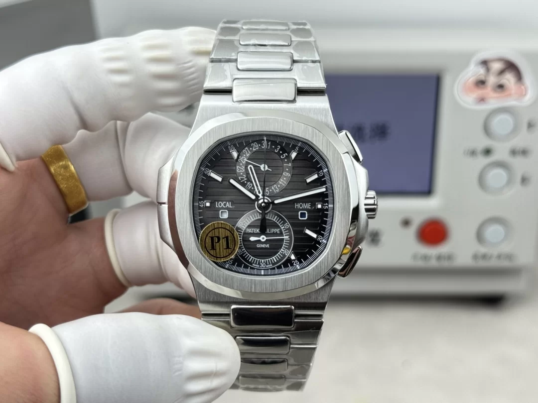 パテック・フィリップ ノーチラス デュアルタイム & フライバッククロノグラフ 5990/1A-011