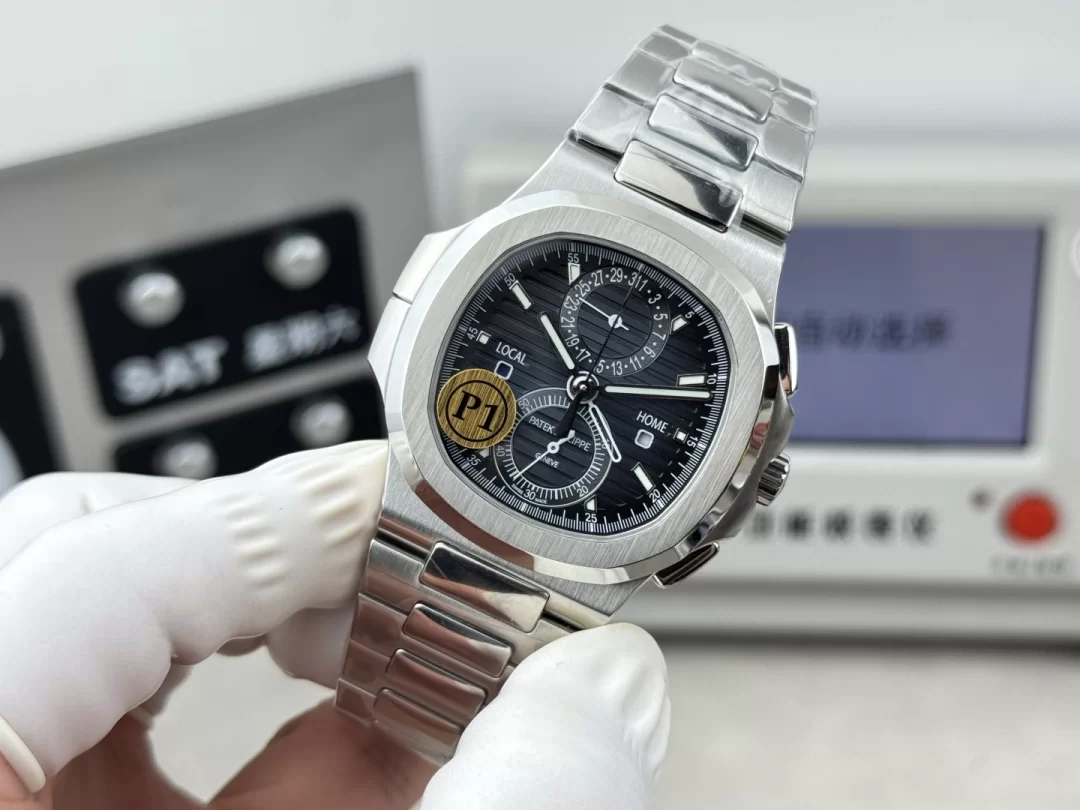 パテック・フィリップ ノーチラス デュアルタイム & フライバッククロノグラフ 5990/1A-011