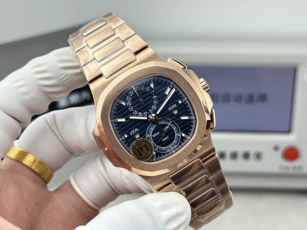 ブランド時計コピーパテック フィリップ ノーチラス デュアルタイム・フライバッククロノグラフ 5990/1R-001