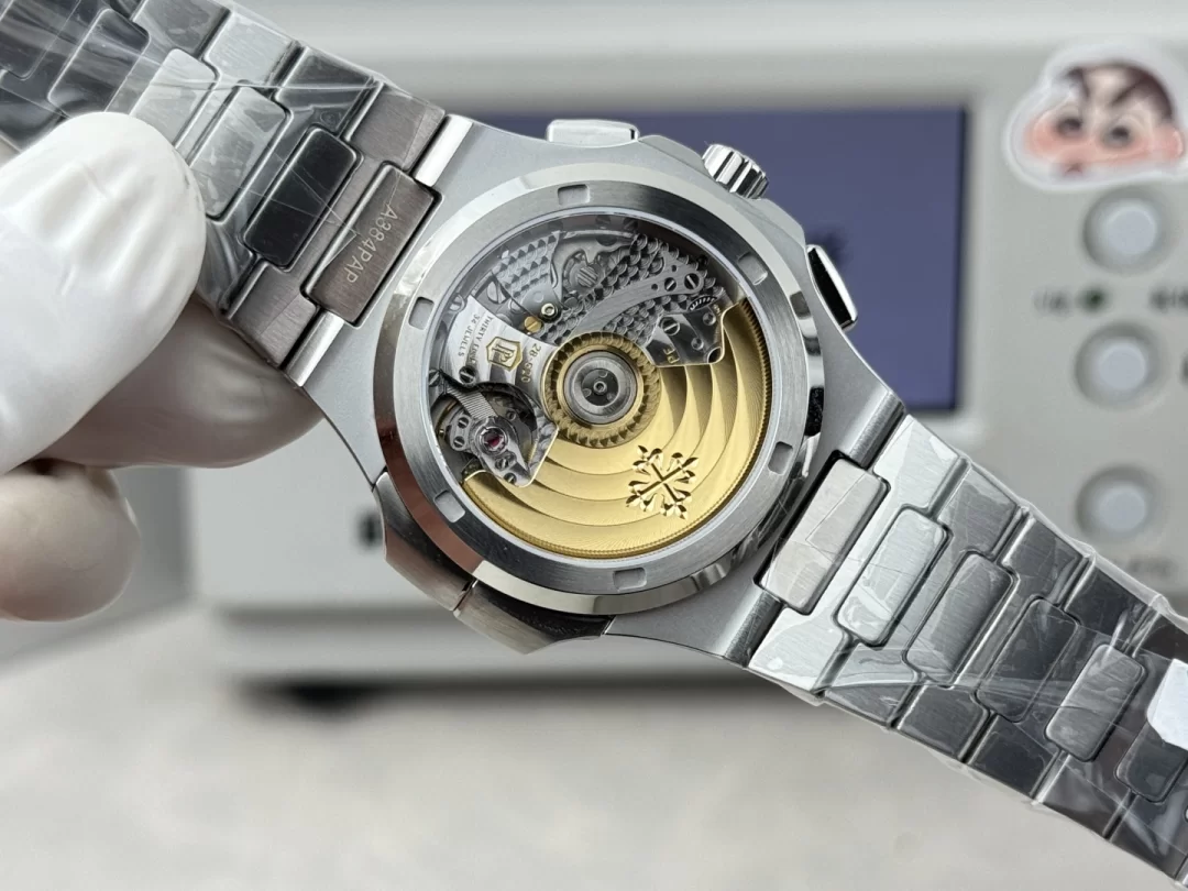パテック・フィリップ ノーチラス デュアルタイム & フライバッククロノグラフ 5990/1A-011