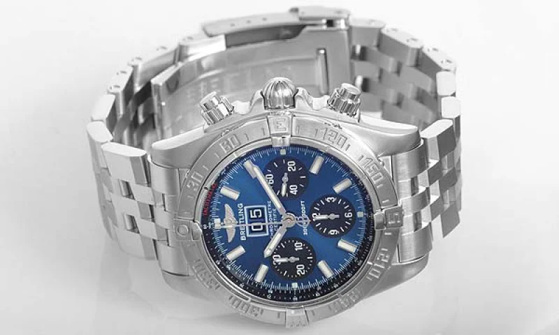 (BREITLING) ブライトリング ブラックバード コピー時計通販 A449C18PAS