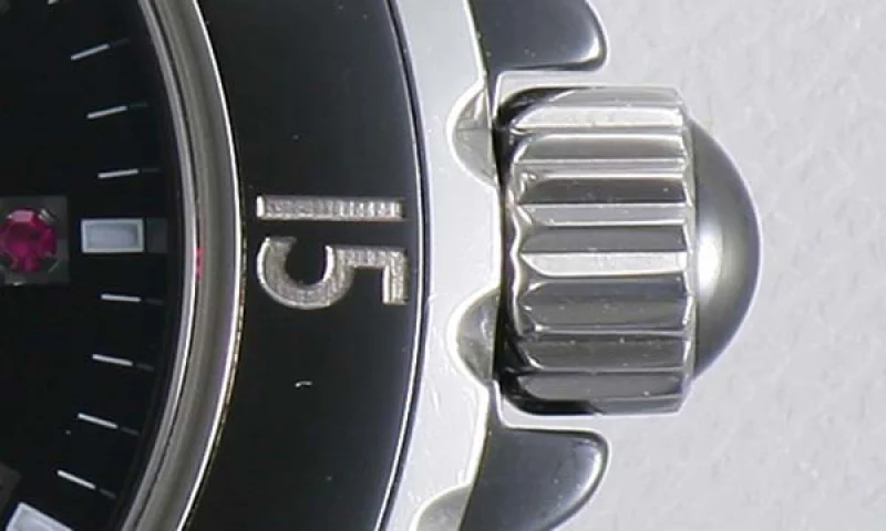 偽物CHANELシャネル時計 スーパーコピーJ12 セラミック33 H1634