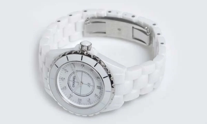 偽物CHANELシャネル時計 スーパーコピーJ12 ホワイトセラミック38 H2125