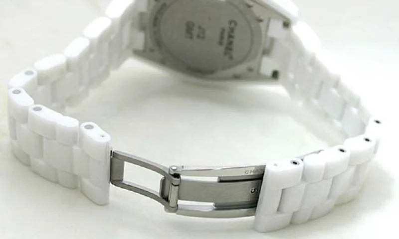 偽物CHANELシャネル時計 スーパーコピーJ12 ホワイトセラミック 42 GMT H2126