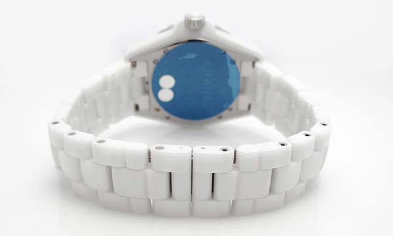 偽物CHANELシャネル時計 ホワイトセラミック J12 38 H0970 スーパーコピー