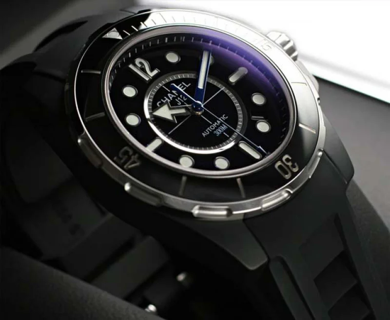 CHANELコピーシャネル時計 J12時計 マリーン 42 ブラックベゼル H2558