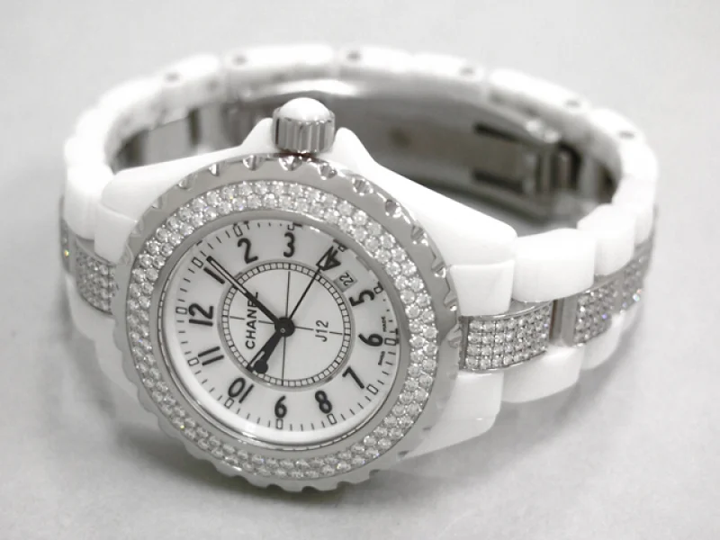 シャネル CHANEL時計 J12 33mm ホワイトセラミック ベゼルセンターブレスダイヤ ホワイト H1420 スーパーコピー