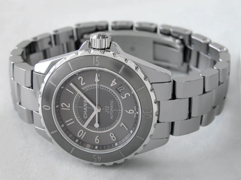 シャネル CHANEL時計 J12　クロマティック 38mm　チタンセラミック グレー H2979 スーパーコピー
