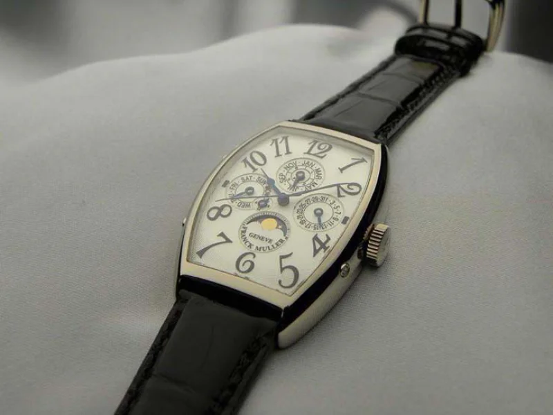 FRANCK MULLER フランクミュラー 時計 偽物 トノウカーベックス パーぺチュアルカレンダー ギョーシェダイヤル 5850QP24 スーパーコピー