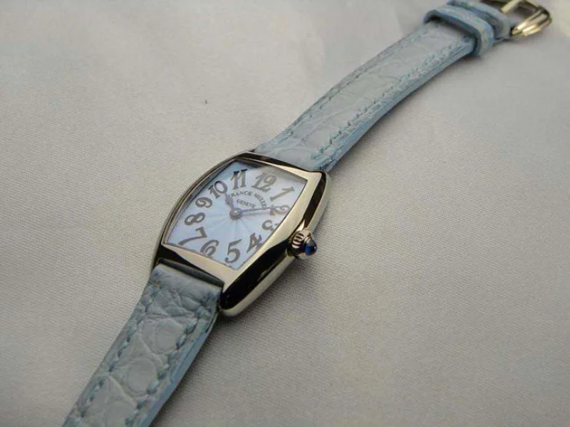 FRANCK MULLER フランクミュラー 時計 偽物 トノウカーベックス インターミディエ パステルブルー2251QZ スーパーコピー