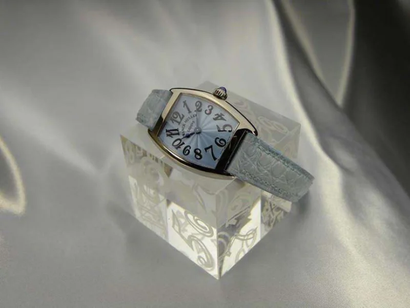 FRANCK MULLER フランクミュラー 時計 偽物 トノウカーベックス インターミディエ パステルブルー2251QZ スーパーコピー