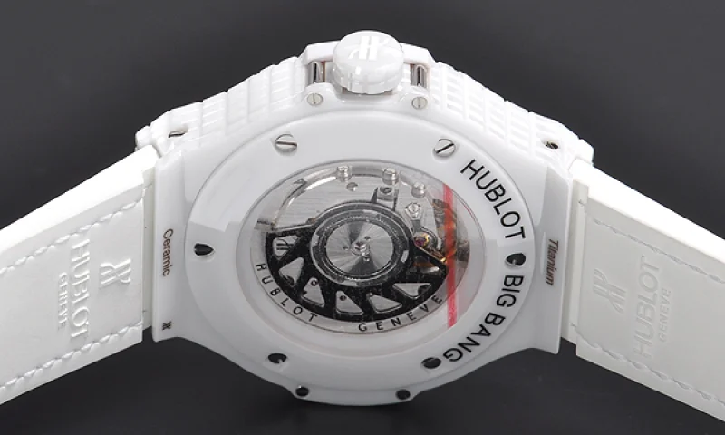 (HUBLOT)ウブロ クラシックフュージョン チタニウム キングゴールド クロノグラフ 521.NO.1180.LR コピー 時計