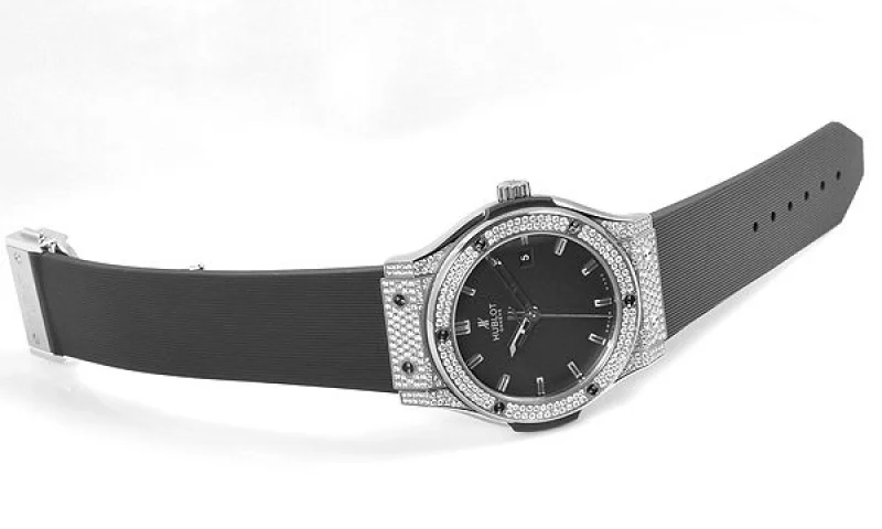 (HUBLOT)ウブロ 時計 クラシック フュージョン ジルコニウム パヴェ 542.ZX.1170.RX.1704 ブランド コピー 激安