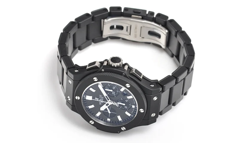 (HUBLOT)ウブロ スーパーコピー ビッグバン ブラックマジック 301.CI.1770.CI 時計
