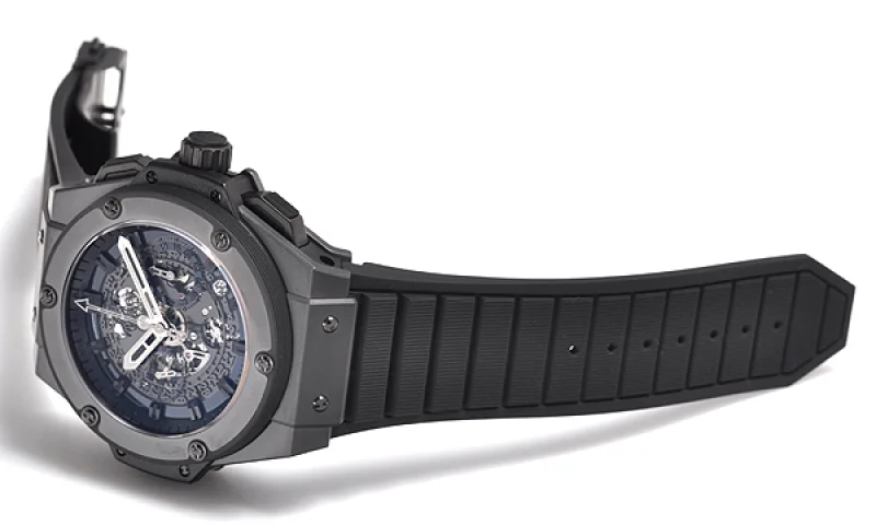 (HUBLOT)ウブロ 高級腕時計 コピー キングパワー ウニコ オールブラック 701.CI.0110.RX