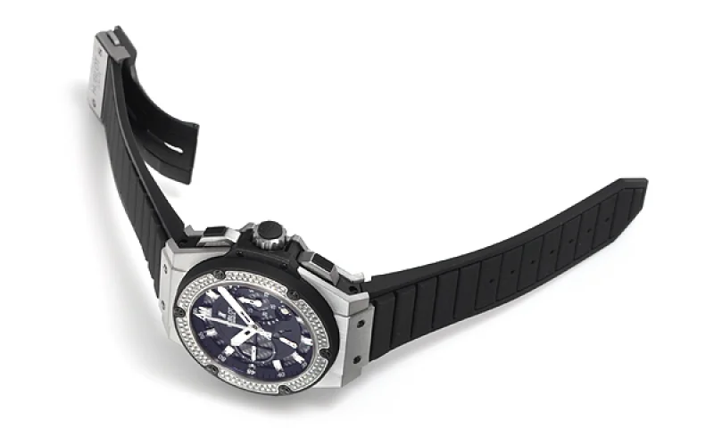 (HUBLOT)ウブロ スーパーコピー キングパワー パワーリザーブ ジルコニウム 偽物時計 709.ZX.1770.RX.1104
