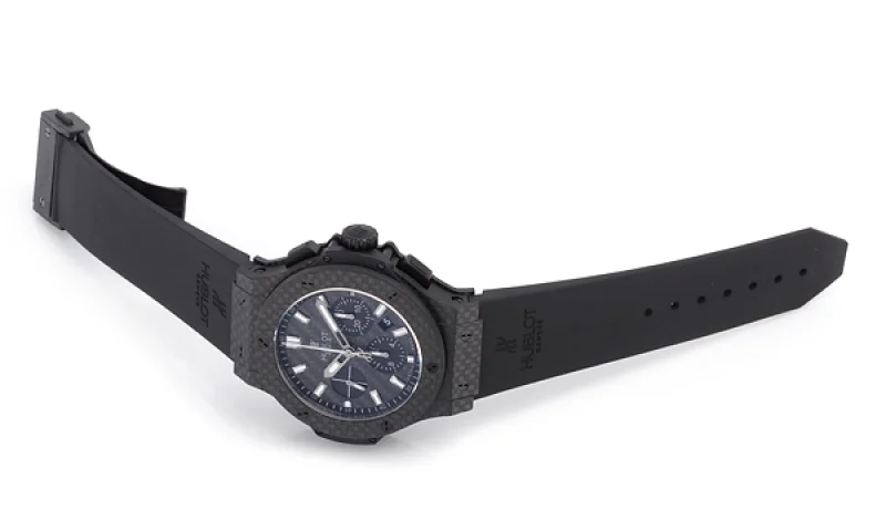 (HUBLOT)ウブロ ブランコピー ビッグバン カーボン 301.QX.1724.RX 時計