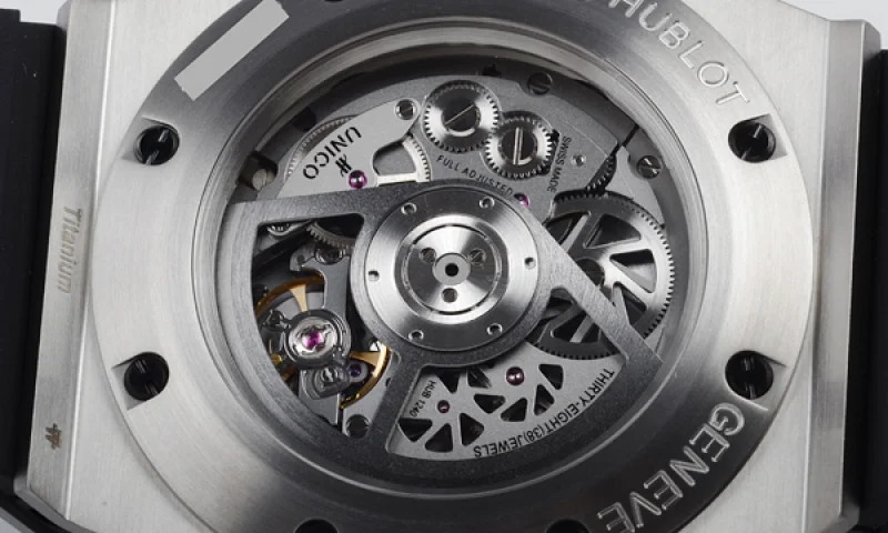 HUBLOTキングパワー ウニコ チタニウム 701.NX.0170.RX