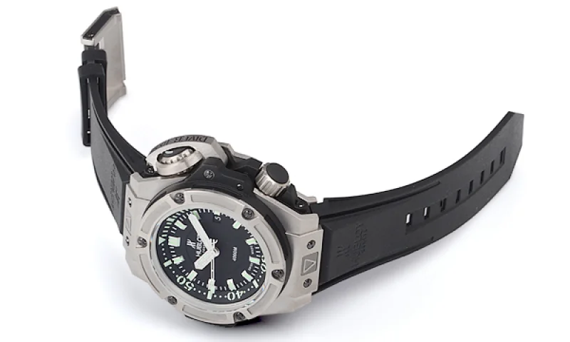 (HUBLOT)ウブロ オーシャノグラフィック ４０００チタニウム 731.NX.1190.RX 腕時計 コピー